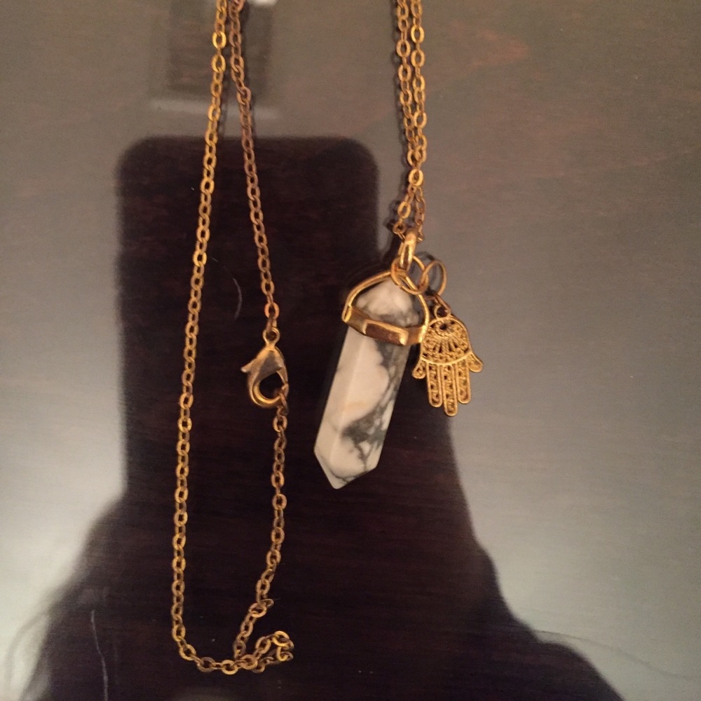 Grey&white marble gem necklace with hamsa charm